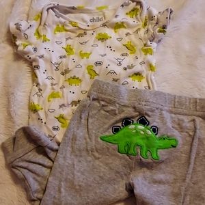 Carter's 3-6 months outfit